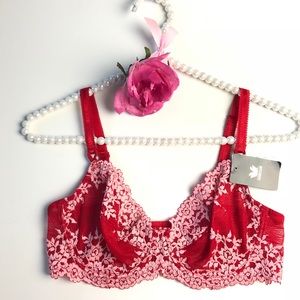 Wacoal Red Embrace Lace Underwire Bra 65191